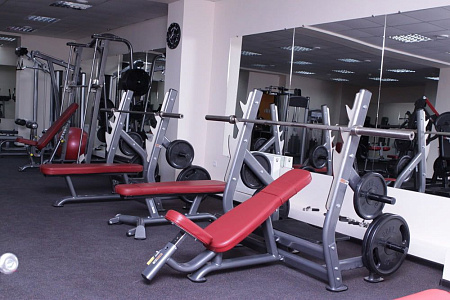 Наклонная скамья для жима лежа со стойками Impulse IT7015 | Aerofit Professional | aero-fitnes.ru